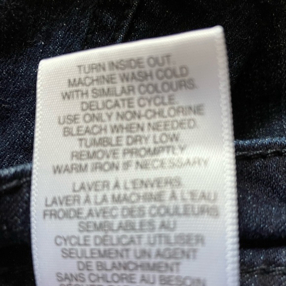 Women’s denim button up skirt - Picture 9 of 9